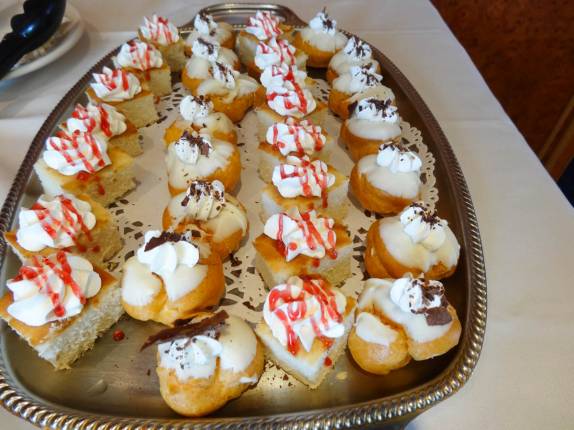 Guloseimas servidas durante o horário do chá, no trecho entre Buenos Aires e as Ilhas Malvinas (foto da Rukimini)